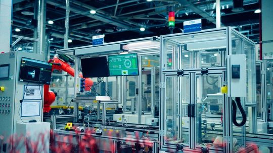 In Nanjing steht das größte Forschungs- und Produktionszentrum für CNC-Systeme, Antriebe und Elektromotoren von Siemens außerhalb Deutschlands. (Bild:  Siemens)