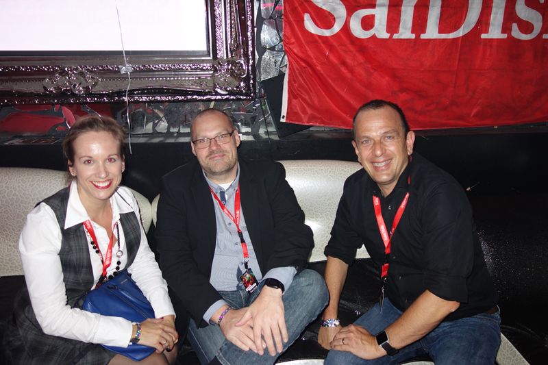 Diana-Maria Brose, ViewSonic mit Michael Schröder, emendo und Ralf Risch, Intel (Bild: IT-BUSINESS)