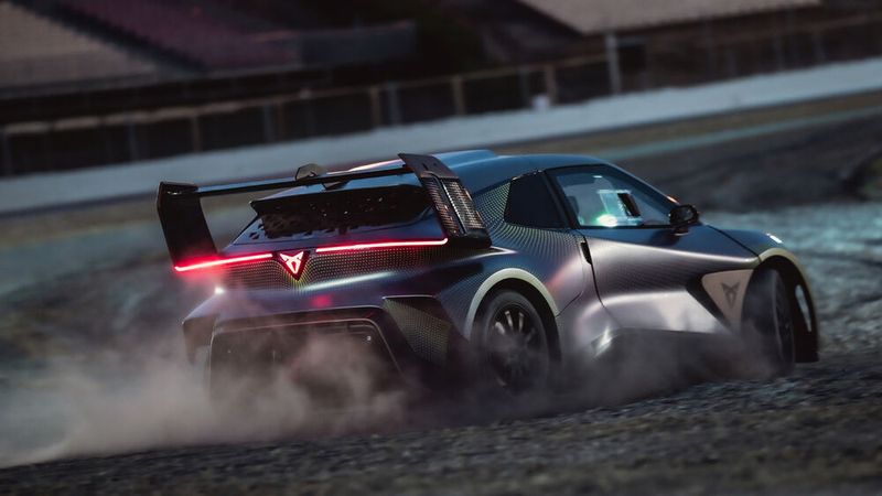 Der 1.230 Kilogramm leichte Racing Concept steht auf der RX2-Plattform. (Bild: Autoren-Union Mobilität/Seat)