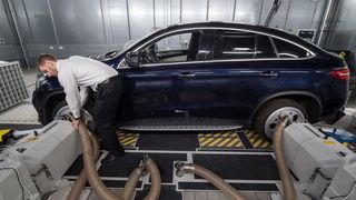 Der neue WLTP basiert auf empirisch erhobenen realen Fahrdaten von Routen in Asien, Europa und den USA und ist dadurch deutlich repräsentativer. (Marijan Murat/dpa)