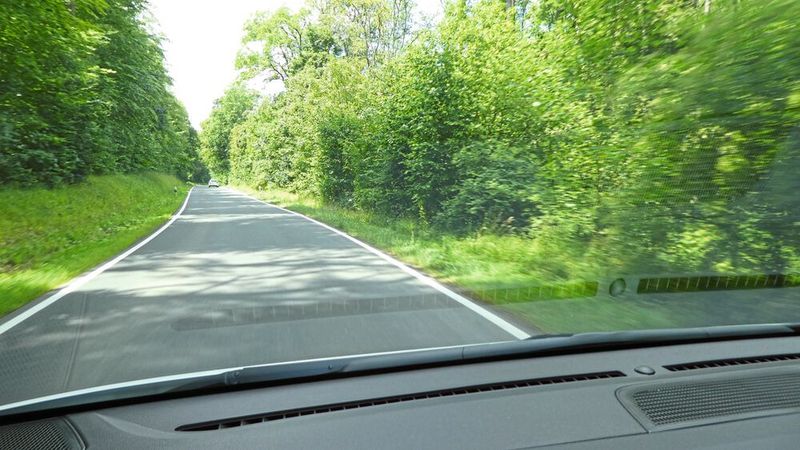 Für die Landstraße gibt der Hersteller für die Variante mit Allradantrieb einen Verbrauch von 7,4 Litern an. (Bild: Wolfgang Michel – VCG)