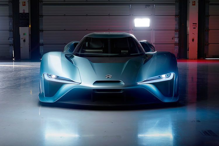 Angetrieben wird der Sportler von vier radnahen Elektromotoren mit einzelnen Getrieben. (Next EV)