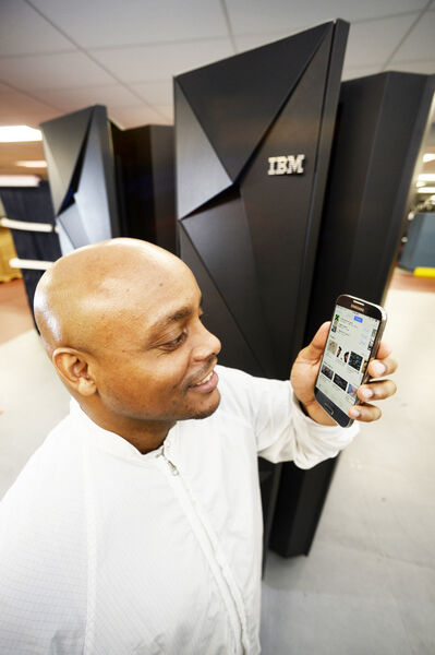 IBM will sich einen großen Anteil am zukünftigen Transaktionsvolumen mobiler Einkäufe und Downloads abschneiden. (Copyright Jon Simon)