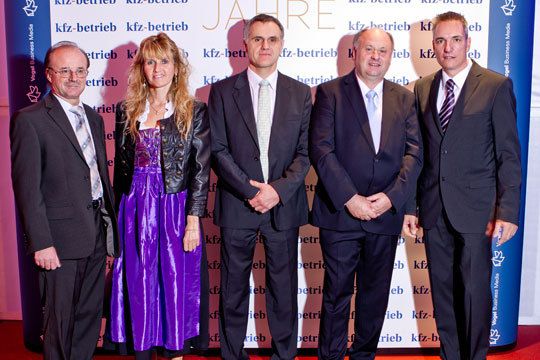 Michael Reiter und Christiane Kappes (abis Reicom), Dietrich Asche (ZDK), Helmut Peter, (Autohaus Peter), Wolfgang Michel (Vogel Business Media) (Archiv: Vogel Business Media)