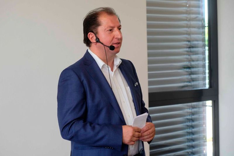 Marcus Büttner, Hauptgeschäftsführer Kfz-Gewerbe NRW: „Wir sind während des Bauens zu militanten Optimisten geworden.“ (Zietz/»kfz-betrieb«)