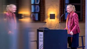 Staatssekretärin Professor Luise Hölscher aus dem Bundesministerium für Digitales und Staatsmodernisierung spricht über die „Nationale Rechenzentrumsstrategie“. (Bild: GDA)