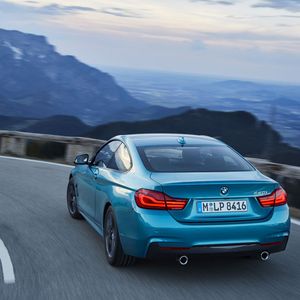 (BMW)