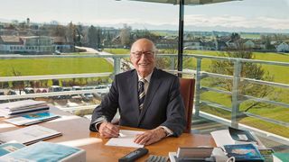 Im Alter von 96 Jahren ist der Geschäftsführer von Mayr Antriebstechnik, Herr Fritz Mayr kürzlich verstorben, wie das Unternehmen berichtet. Das Familienunternehmen trauert um einen Geschäftsführer, der über 50 Jahre die Geschicke leitete. (Bild: Mayr Antriebstechnik)