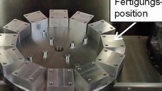 Ein Vergleich zeigt den Eiinfluss von direkten Wegmesssystemen auf die Fertigungsgenauigkeit. (Bild: RWTH Aachen)