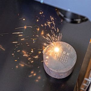 Der finnische Markierspezialist  Cajo legt bei seinen Lasermarkier- lösungen den Fokus auf die  Metall verarbeitende Branche.(Bild:  Cajo)