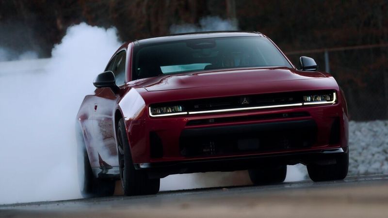 Der Dodge Charger kommt wieder nach Europa und fährt besser denn je. (Bild: Dodge)