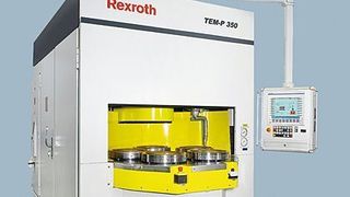 Das Rexroth-Konzept mit neuer Steuerung und proportionaler Gasregelung verkürzt die Taktzeiten beim thermischen Entgraten um bis zu 25%.  Bild: Bosch Rexroth (Archiv: Vogel Business Media)