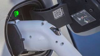 Knapp zwei Drittel der bisherigen Anträge wurden für reine E-Autos mit Batterie gestellt. (Bild: Daimler)