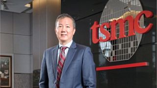 Dan Kochpatcharin, Head of Ecosystem & Alliance Management Division (3DFabric, EDA,IP, DCA, Cloud Alliance), announced a collaboration between foundry operators TSMC and Samsung for the first time last week at the Semiconductor Forum Semicon Taiwan. (Image:TSMC)