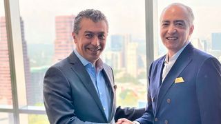 Ricardo Méndez, General Manager, Promaplast (left) and Miguel Ruiseñor, Managing Director, IMCD México (right). (Source: IMCD México )