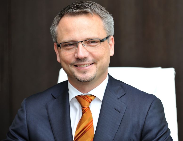 Der promovierte Kernphysiker Friedrich Neumeyer begann seine Karriere als Unternehmensberater bei Mc-Kinsey in Deutschland und den USA. (Bild: Pro-Alpha)