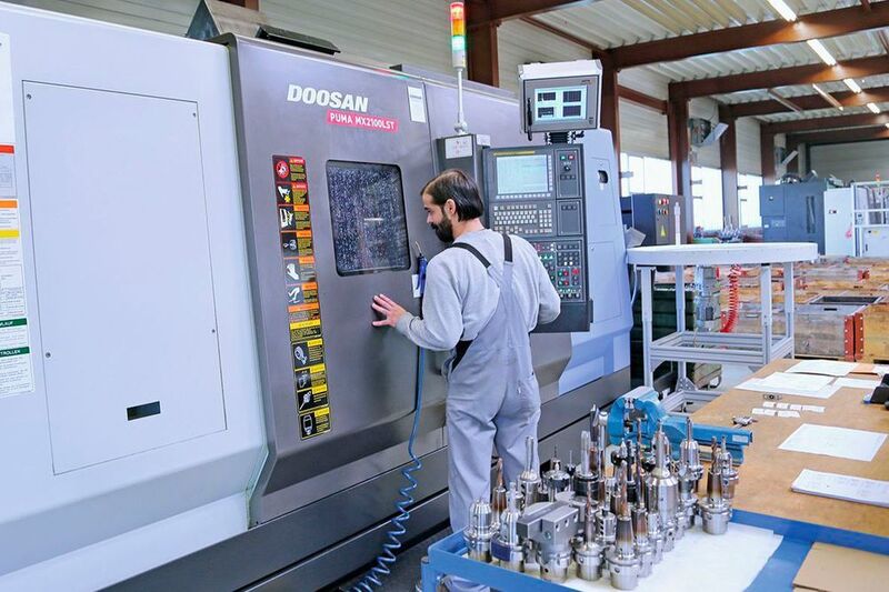 Doosan MX 2100 with Artis-CTM monitoring system: Every variation in the process is detected immediately. (Anne Richter, SMM)