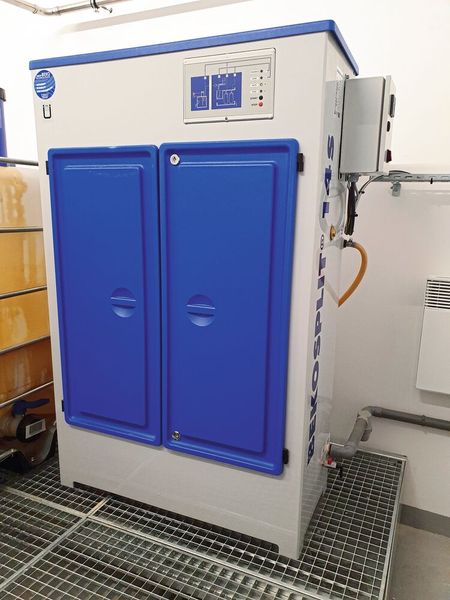 Mit der Emulsionsspaltanlage Bekosplit werden die Kondensate aufbereitet. Anschließend enthält das Wasser weniger als 5 mg/l Feststoffe und kann in die Kanalisation abgelassen werden. (Bild: © Beko Technologies)