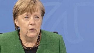 Bundeskanzlerin Angela Merkel erläuterte in der Nacht zu Dienstag die neuen Beschlüsse von Bund und Ländern. (Pfaff/»kfz-betrieb«)