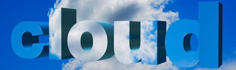 6. Die Mega-Cloud steht vor der Tür: 2018 wird eine überwältigende Mehrheit der Unternehmen einen Multi-Cloud-Ansatz verfolgen und die unterschiedlichen Cloud-Modelle miteinander kombinieren. Um die damit einhergehenden Cloud-Silos zu überwinden, wird der nächste Schritt die Mega-Cloud sein. Sie wird die unterschiedlichen Public und Private Clouds der Unternehmen so miteinander verweben, dass sie sich wie ein einziges ganzheitliches System verhalten. Mit Hilfe von KI und ML wird sich diese IT-Umgebung übergreifend automatisieren und konsistent auswerten lassen. (Pixabay)