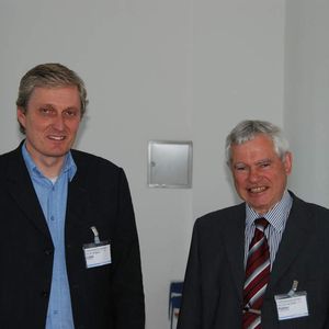 Prof. Wolfgang Liebl (links) und Prof. Alfred Pühler nahmen Stellung zu aktuellen Fragen der ultraschnellen Sequenziertechnologien. 