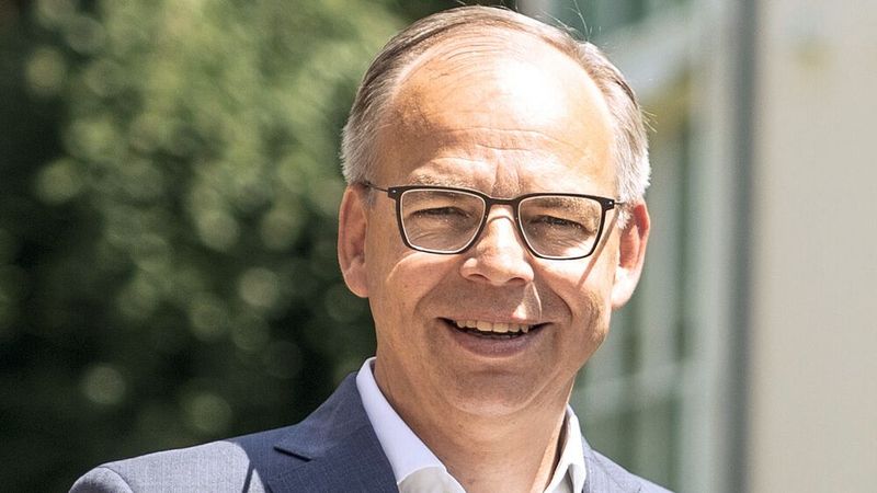 Thomas Lämmerhirt, bisheriger Vorstandsvorsitzender Günther Graf von Hardenberg-Stiftung, tritt kürzer. Er konzentriert sich auf seine Aufgaben als geschäftsführender Vorstand der gemeinnützigen Beatrice Gräfin von Hardenberg-Stiftung. (Bild: Hardenberg-Gruppe)