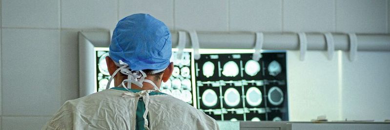 Radiologen werden von künstlicher Intelligenz unterstützt. Dabei können sich Mensch und Maschine ergänzen. Radiologen werden von künstlicher Intelligenz unterstützt. Dabei können sich Mensch und Maschine ergänzen.