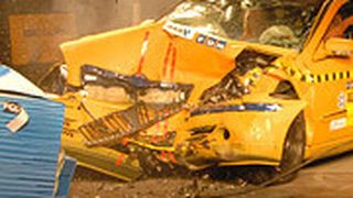 Mit dem Crashtest des Brilliance BS4 sorgte der ADAC 2009 für Aufsehen. Nun bringt das Ergebnis den Club wieder in die Schlagzeilen. (ADAC)