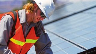 10,97 Mio. Menschen arbeiteten 2018 im Industriezweig Erneuerbaren Energien – so viel wie nie zuvor. (gemeinfrei)