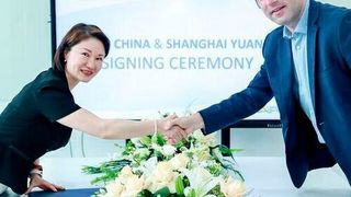 From left to right: Sherry Li, Owner and General Manager of Shanghai Yuanhe Chemicals; and Andreas Igerl, Managing Director of IMCD China. (IMCD )