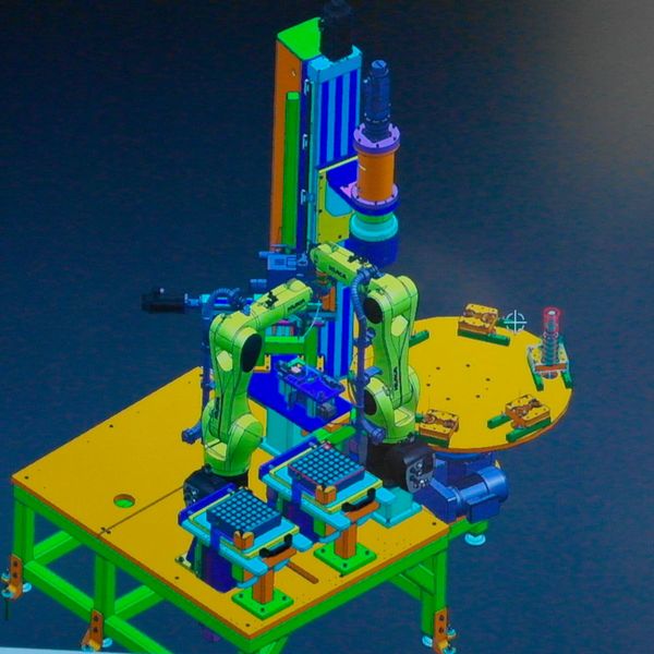 Mit Hilfe eines digitalen Zwillings lassen sich die Anlagen-Inbetriebnahmezeiten von bisher 8 bis 12 Wochen vorab auf eine Woche verkürzen. (Bild: Reinhold Schäfer)