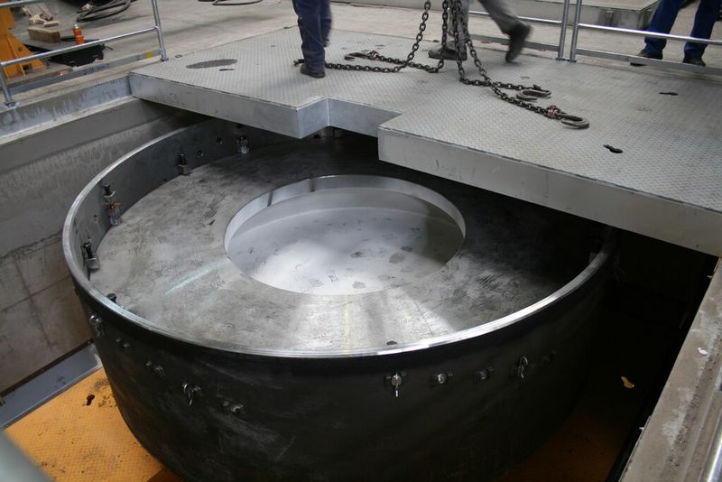 Vertikal-Schleudergussanlage in der Realisation. (Bild: Düker)