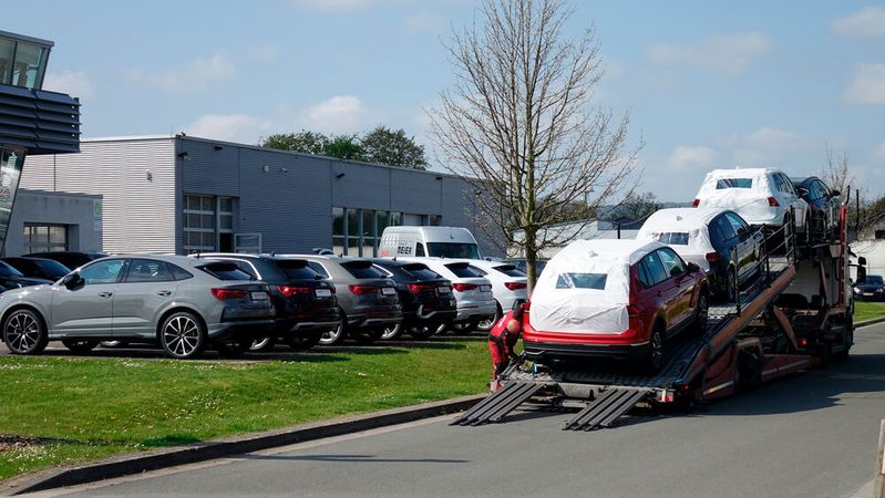 In den Autohäusern war im September wieder mehr Betrieb. Die Zahl der Neuzulassungen kletterte in den meisten Vertriebssparten deutlich.(Bild:  Schreiner –»kfz-betrieb«)