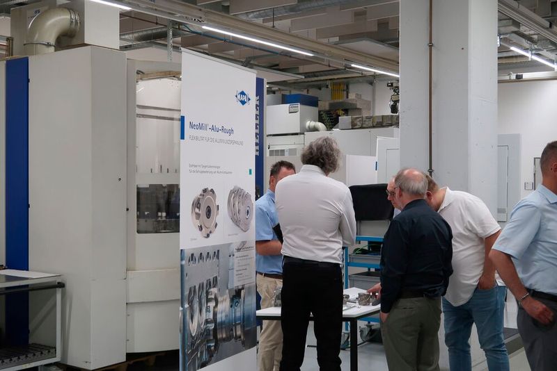Impressionen bei Mapal in Aalen zu den neuesten Entwicklungen für die Sicherung der Zukunft bei der Zerspanung. Vieles davon wird übrigens auf der EMO Hannover 2025 zu sehen sein ... (Bild: P. Königsreuther)