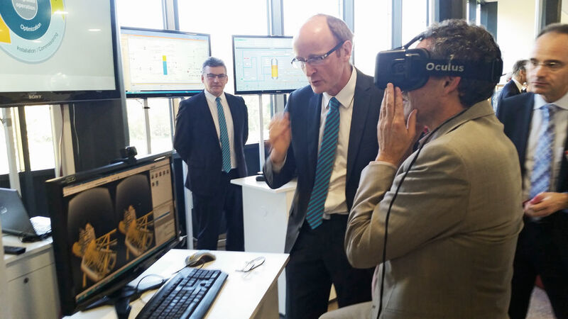 Visiting the virtual twin with Comos Walkinside (Siemens)