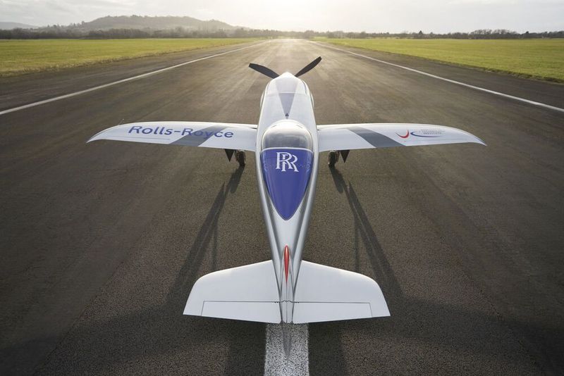 Nach Angaben von Rolls-Royce erreichte die Spirit of Innovation eine Höchstgeschwindigkeit von 623 km/h. (Rolls Royce)