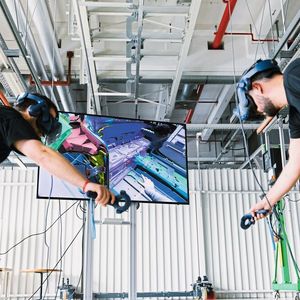 Smart Factory: Die Arbeitsabläufe an der Montagelinie und die zugehörigen Logistikprozesse werden für den E-Tron GT erstmals rein virtuell erprobt.