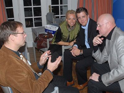 Für die Verantwortlichen hatte es Im Vorfeld und noch während der Herbstakademie viel zu planen gegeben: Martin Seydell (li.) vom Landesverband im Gespräch mit Maria Scharnberg und Referent Hermann Wilkes. (Archiv: Vogel Business Media)