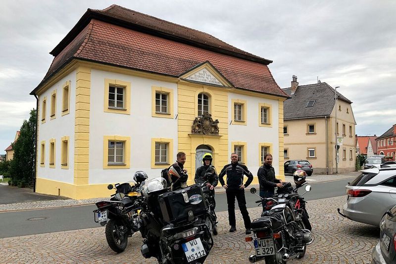 Auf der Route durch Mainfranken, den Spessart und den Steigerwald gibt es neben viel barockem Gemäuer ... (Bild: »bike und business«/Maderner)