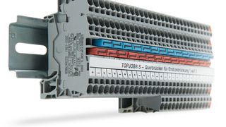 Der neue Querbrücker für Endlosbrückung 1 auf 3 eignet sich beispielsweise um die 24-Volt-Spannungsversorung von Kleingeräten geräteorientiert umzusetzen. Die Schaltung lässt sich mit dem Brücker außerdem einfach und flexibel erweitern, falls Funktionen hinzukommen. (Bild: Wago)