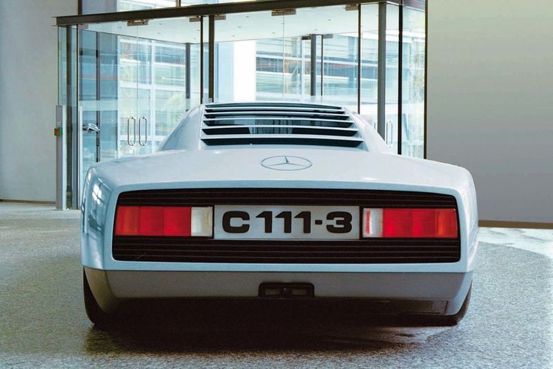 Das Mercedes-Benz-Museum bietet einen Überblick über die Automobilgeschichte von den Anfängen bis heute. (Daimler)