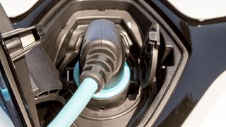 Nachfrage nach reinen Elektroautos legt zu. (Renault)