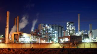 Die Industrie 4.0 fordert Antworten von der Prozessindustrie. Ein Whitepaper des ZVEI soll Anwendern helfen. (Bild:  Jorge Franganillo unter CC BY 2.0-Lizenz, flickr.com)