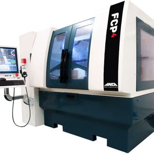 Anca’s FCP4 Hochproduktions-Bohrerschleifmaschine kann Bohrer von 0,8 bis 4 mm herstellen.