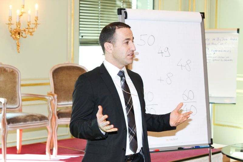 Wafa Moussavi-Amin (IDC Central Europe) sprach über den Wettbewerb auf der dritten Plattform. (IT-BUSINESS)