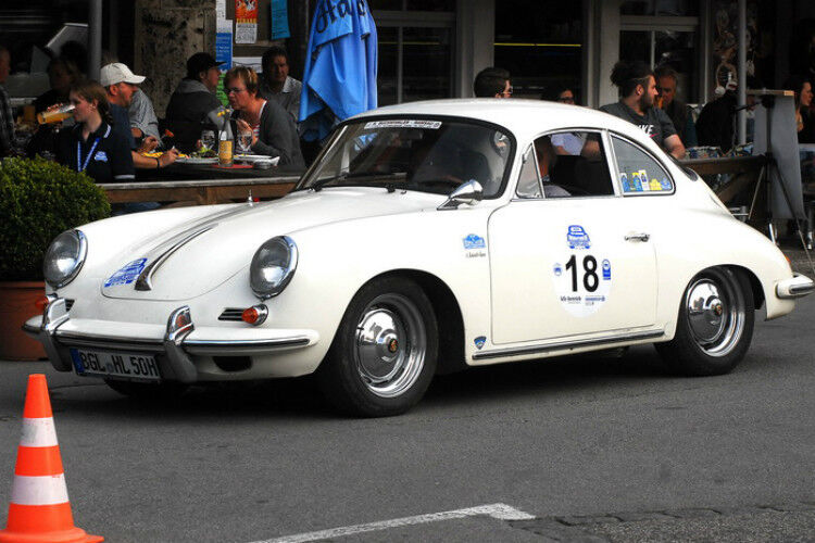 Darf nicht fehlen: Porsche 356B (Baujahr 1963). (Foto: Zietz)