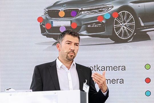Helge Kiebach, Leiter Schadenforschung KTI, berichtete bei den WKST über die Risiken einer unsachgemäßen Reparaturlackierung von Stoßfängern. Helge Kiebach, Leiter Schadenforschung KTI, berichtete bei den WKST über die Risiken einer unsachgemäßen Reparaturlackierung von Stoßfängern.