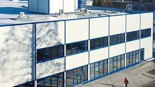 Kiekert hat Anfang Januar 2014 ein Produktionsgebäude in Prelouc/Tschechien eröffnet. Die Investitionen in die Erweiterung betrugen rund 14 Millionen Euro. (Foto: Kiekert)