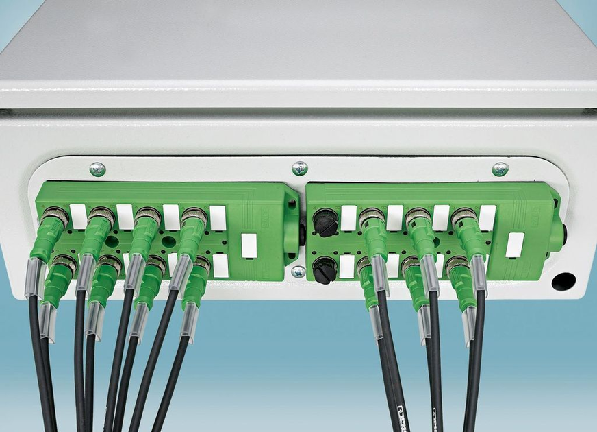 Sensor/AktorBox mit rückseitigen Anschluss ersetzt M12Wanddurchführungen