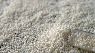 Elastomerisiertes PA11 und PA12 der Xelamid-Reihe von Xenia. (Bild: Xenia)